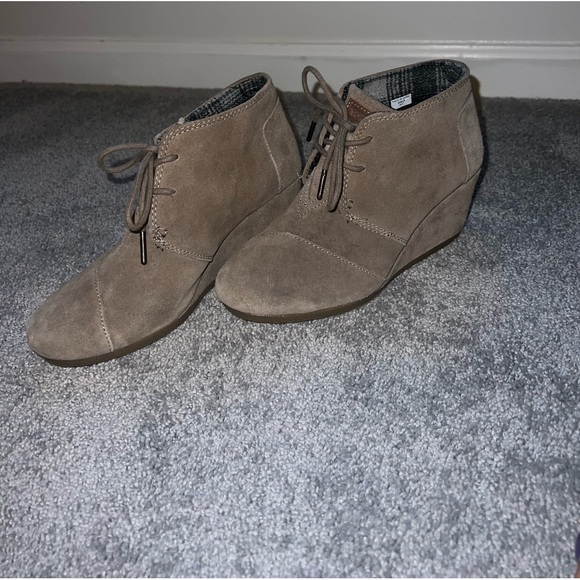 Toms Wedge Booties - Picture 3 of 5